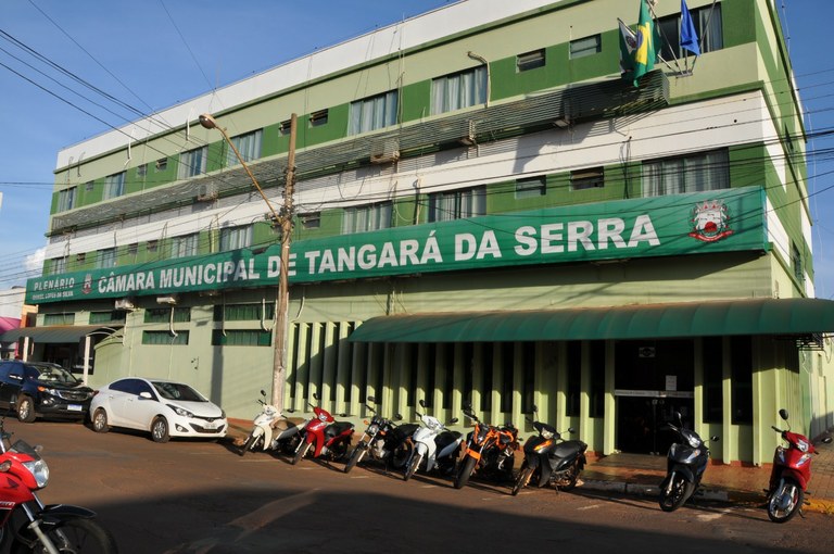 Câmara aprova projeto ilegal da jornada 12x36 em Tangará da Serra