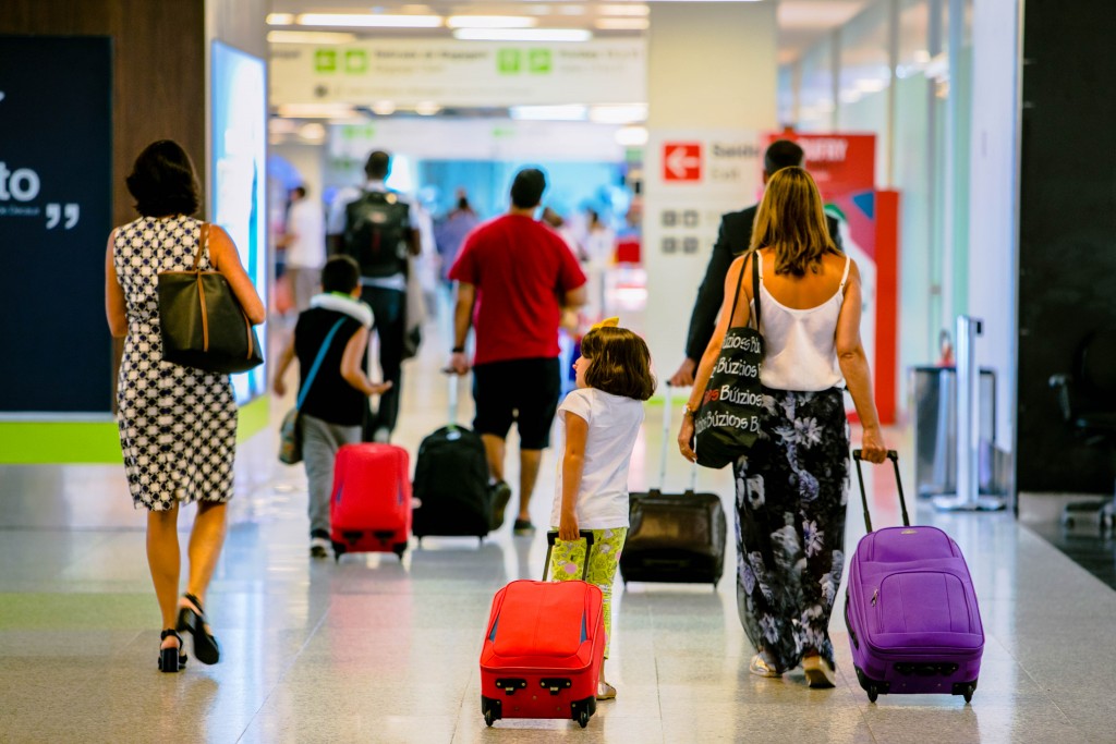 tarifa internacional permite item pessoal e proíbe bagagem de mão
