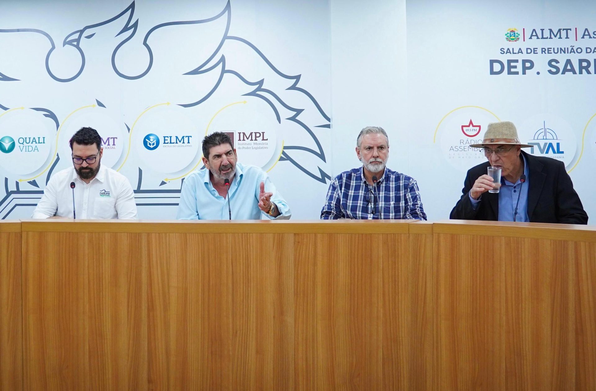 - Dr. João propõe incentivo ao abate de novilho precoce e ações para modernizar a pecuária em Mato Grosso